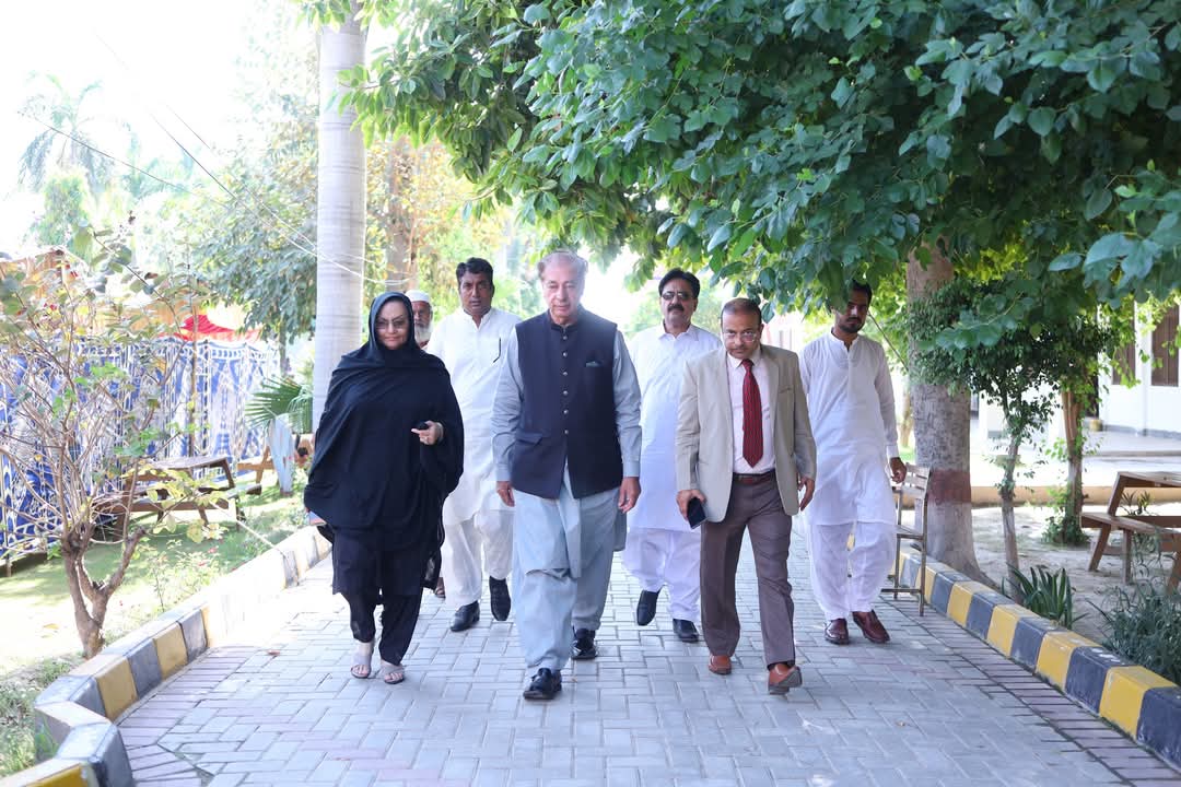 Riaz Fatyana at a public event in the constituency